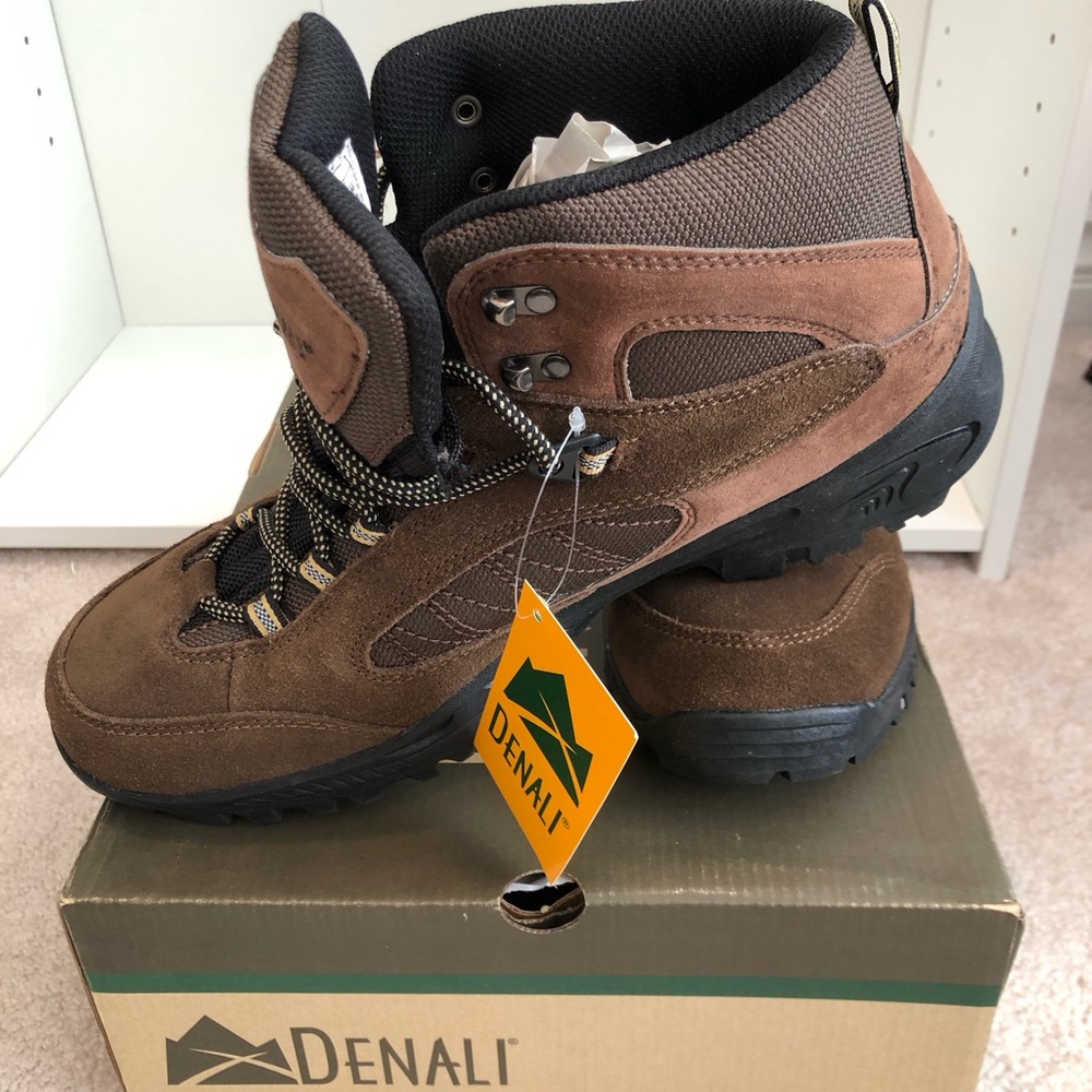 Brand New with tags Denali men’s hiking boots size 12